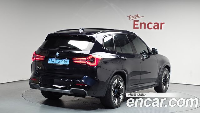 BMW iX3 M Sports - фото 0