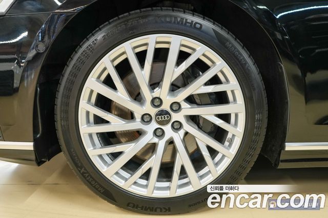 Audi A8 D5 55 TFSI Quattro LWB - фото 4