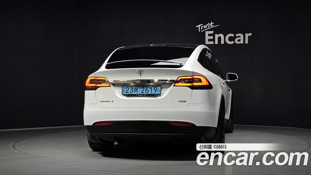 Tesla Model X 100D - фото 3