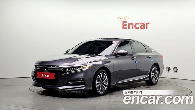 Honda Accord 10-го поколения 2.0 Hybrid Touring - фото 0