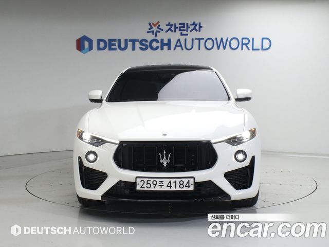 Maserati Levante 3.0 AWD GranSport - фото 2
