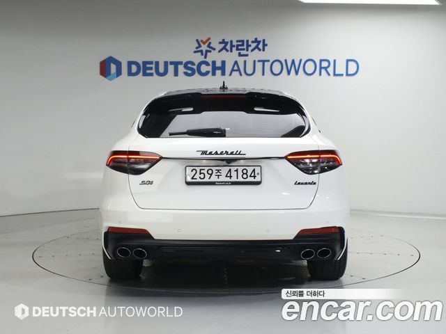 Maserati Levante 3.0 AWD GranSport - фото 3