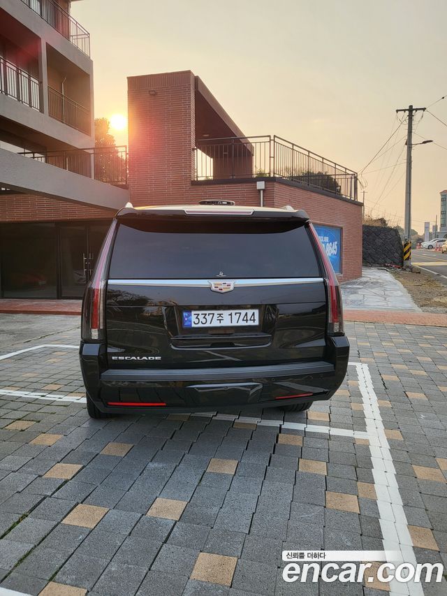 Cadillac Escalade 6.2 ESV 4th - фото 3