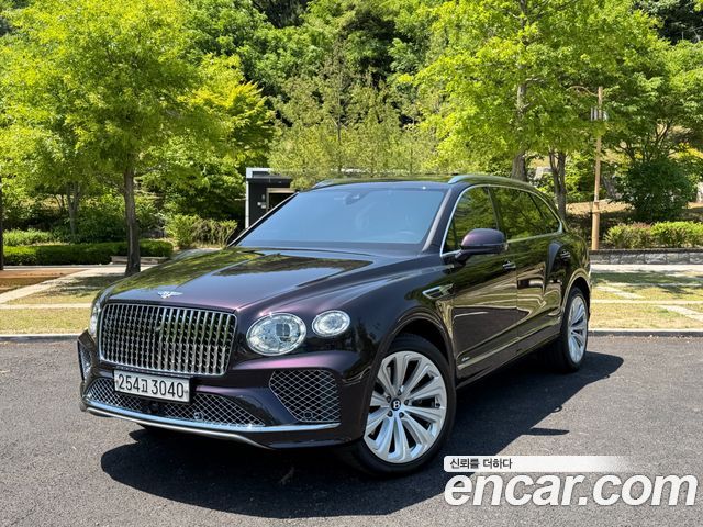 Bentley Bentayga 4.0 V8 EWB First Edition - фото 0