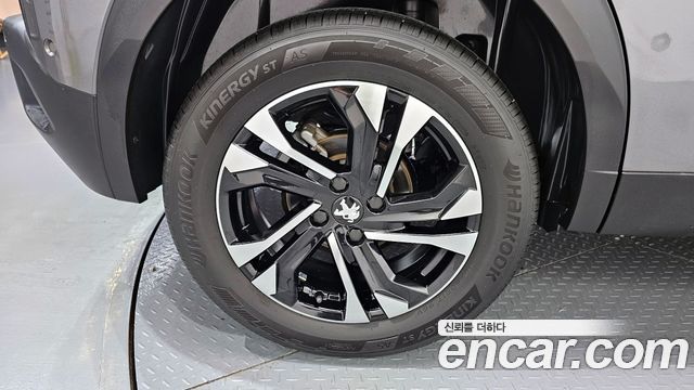 Peugeot 2008 2-го поколения 1.5 BlueHDi GT - фото 4