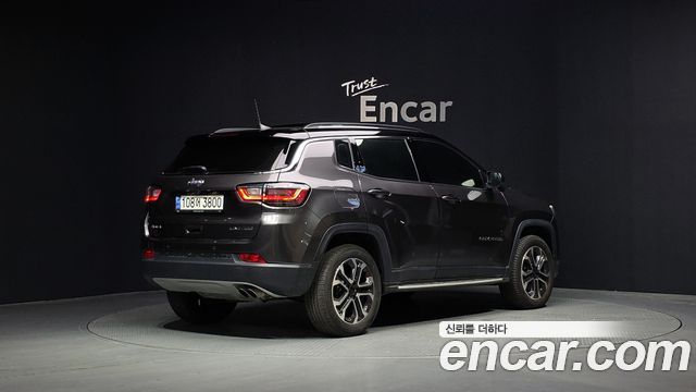 Jeep Compass 2-го поколения 2.4 Limitied AWD - фото 1