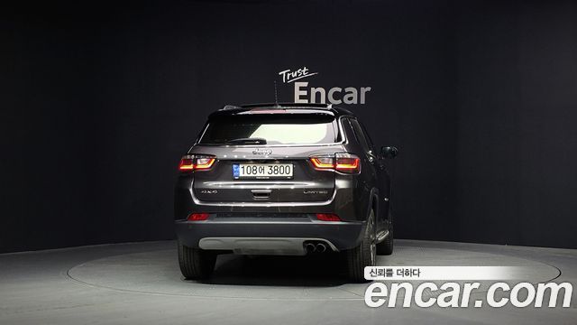 Jeep Compass 2-го поколения 2.4 Limitied AWD - фото 3