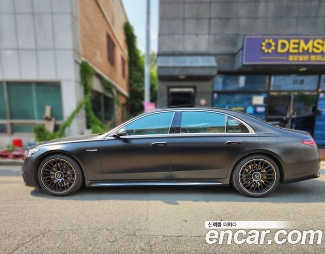 Mercedes-Benz S-Class W223 AMG S63 E Performance 4MATIC - фото 3