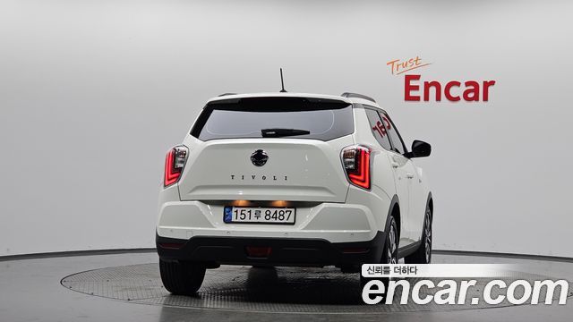 SsangYong Tivoli Gasoline 1.5 2WD V3 - фото 3