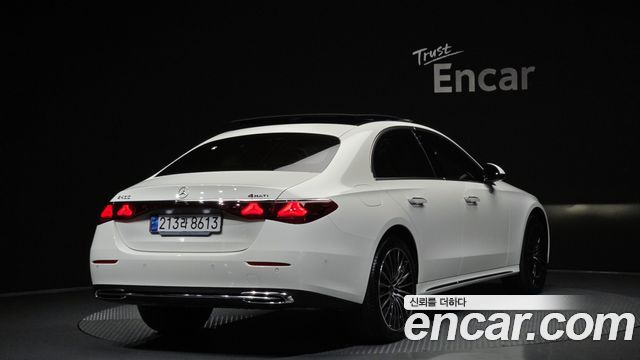 Mercedes-Benz E-Class W214 E450 4MATIC Exclusive - фото 1