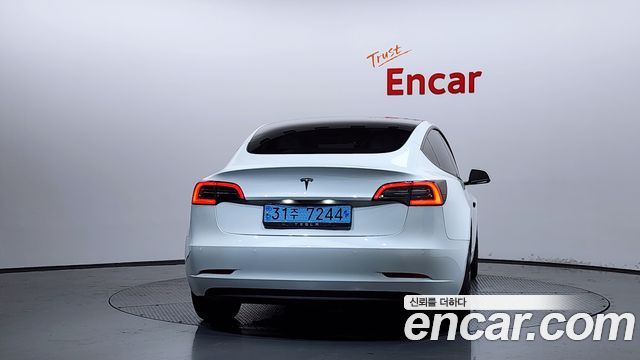 Tesla Model 3 RWD - фото 3