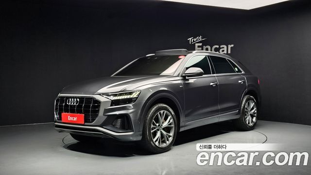 Audi Q8 50 TDI Quattro Premium - фото 0