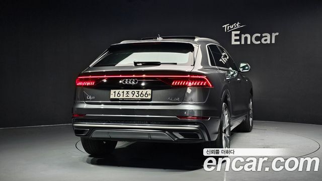 Audi Q8 50 TDI Quattro Premium - фото 3