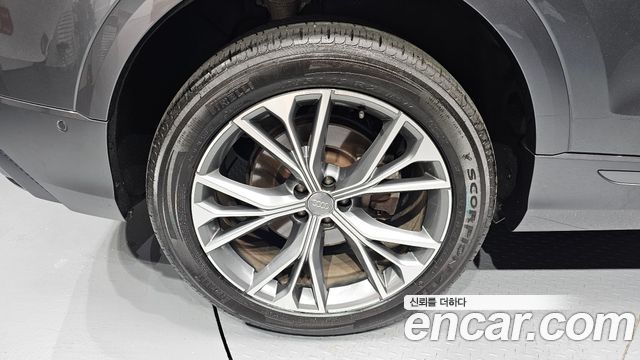Audi Q8 50 TDI Quattro Premium - фото 4