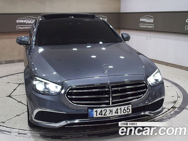 Mercedes-Benz E-Class W213 E450 4MATIC Exclusive - фото 1