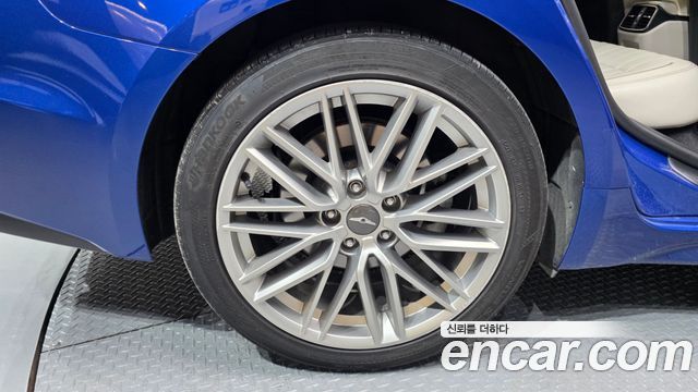 Genesis G70 2.0T Elite - фото 4