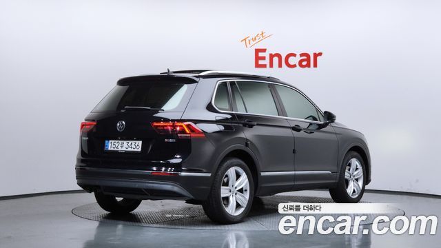 Volkswagen Tiguan 2-го поколения 2.0 TDI 4Motion Prestige - фото 1