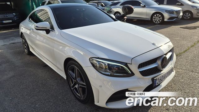 Mercedes-Benz C-Class W205 C200 Coupe - фото 0