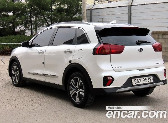 Kia Niro Новый 1.6 HEV Prestige - фото 2