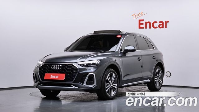 Audi Q5 FY 40 TDI Quattro Premium Sportback - фото 0