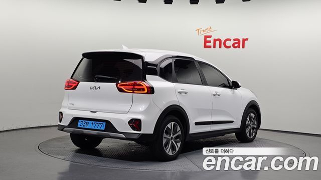 Kia Niro Earth - фото 1