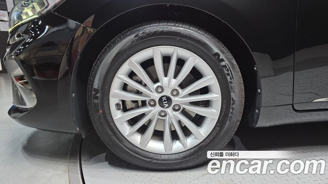 Kia K7 Premier 2.5 GDI Prestige - фото 4