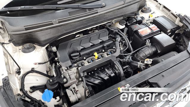 Hyundai Venue 1,6 Premium - фото 4