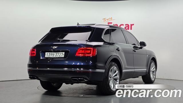 Bentley Bentayga 4.0 V8 - фото 1