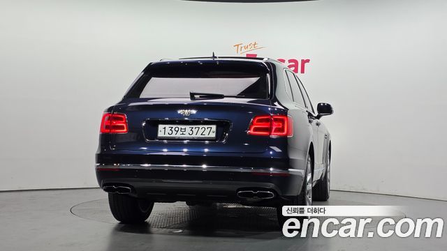 Bentley Bentayga 4.0 V8 - фото 3