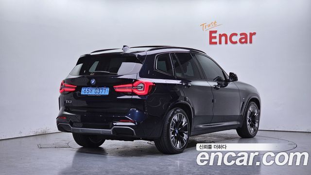 BMW iX3 M Sports - фото 1