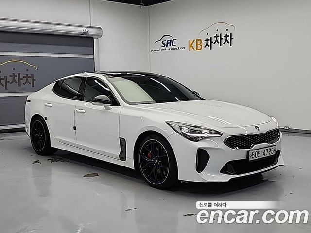 Kia Stinger 2.0 Turbo 2WD Platinum - фото 1