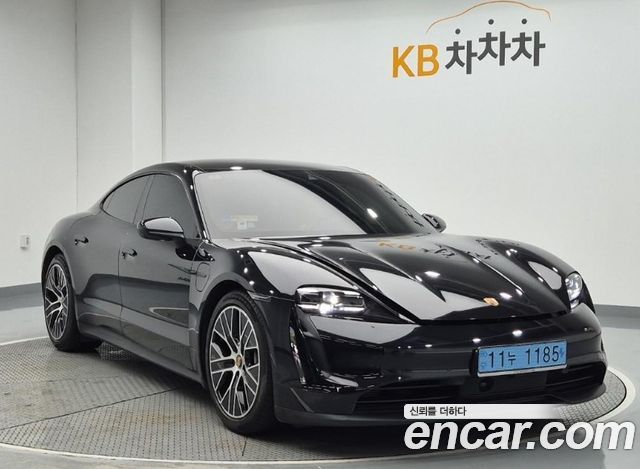 Porsche Taycan Base - фото 1