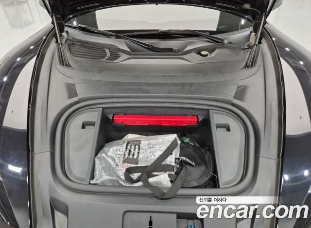 Porsche Taycan Base - фото 4