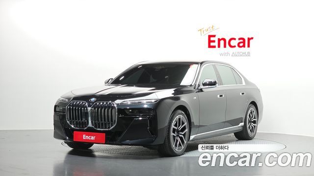 BMW 7-Series G70 740i xDrive M Sport Limited - фото 0