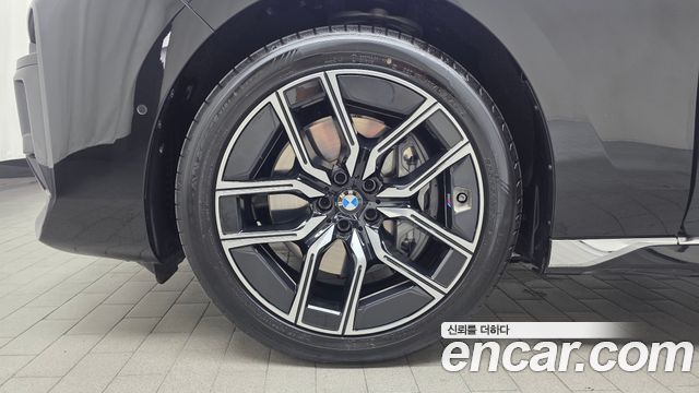 BMW 7-Series G70 740i xDrive M Sport Limited - фото 4