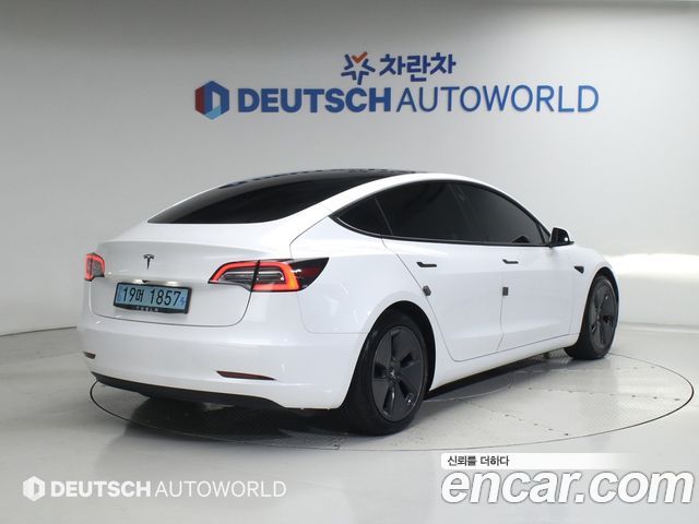 Tesla Model 3 Long Range AWD - фото 3