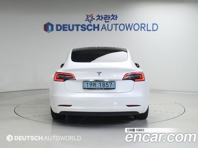 Tesla Model 3 Long Range AWD - фото 4