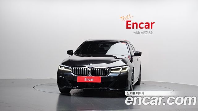 BMW 5-Series G30 520i M Sport - фото 2