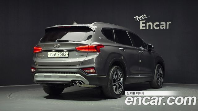Hyundai Santafe TM Diesel 2.0 2WD Exclusive - фото 1
