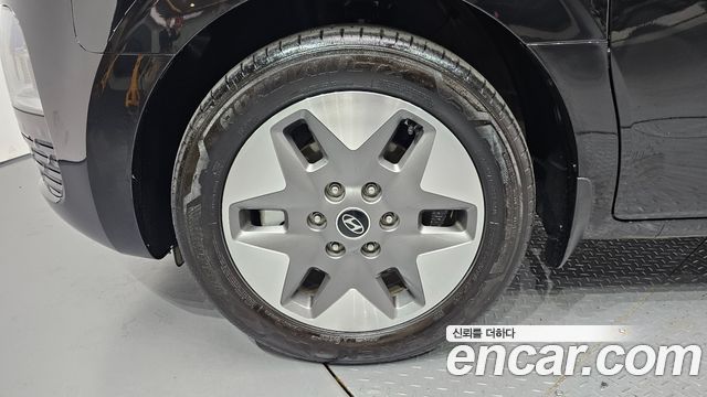 Hyundai Staria HEV 1.6 Tourer 9-Seater Modern - фото 4