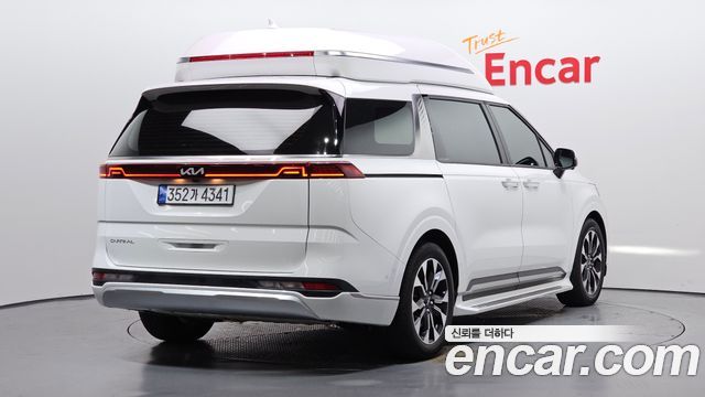 Kia Carnival 4-го поколения 9-Seater Hi-Limousine Signature - фото 1