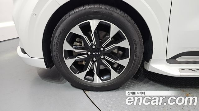 Kia Carnival 4-го поколения 9-Seater Hi-Limousine Signature - фото 4