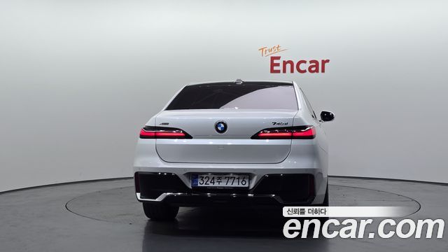 BMW 7-Series G70 740d xDrive M Sport - фото 3