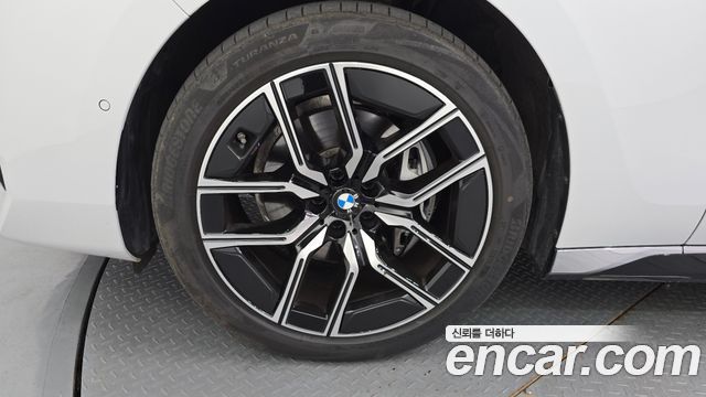 BMW 7-Series G70 740d xDrive M Sport - фото 4