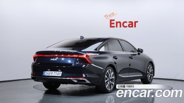 Kia K8 2.5 Gasoline 2WD Signature - фото 1