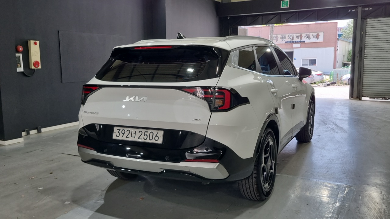 Kia Sportage Новый 5-го поколения, гибрид HEV 1.6 2WD Noblesse - фото 1