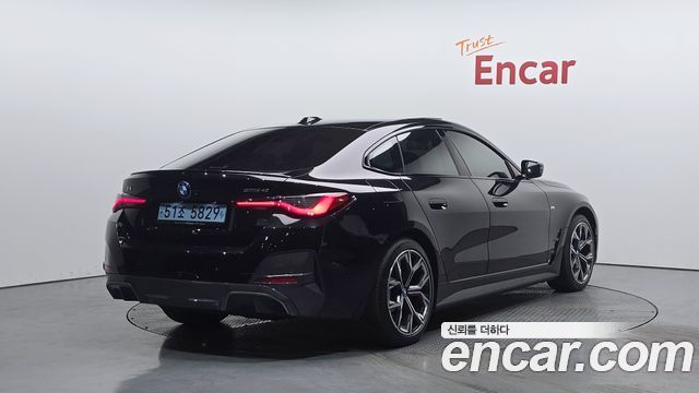 BMW i4 eDrive40 M Sports Pro - фото 1