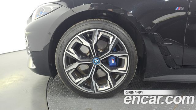 BMW i4 eDrive40 M Sports Pro - фото 4