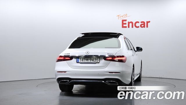 Mercedes-Benz E-Class W213 E350 4MATIC AMG Line - фото 3