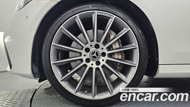 Mercedes-Benz E-Class W213 E350 4MATIC AMG Line - фото 4